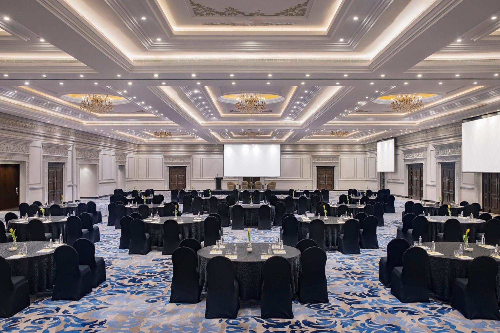 Hotel Voco - Riyadh, An Ihg - فوكو الرياض, احدى مجموعة إنتركونتيننتال 5*